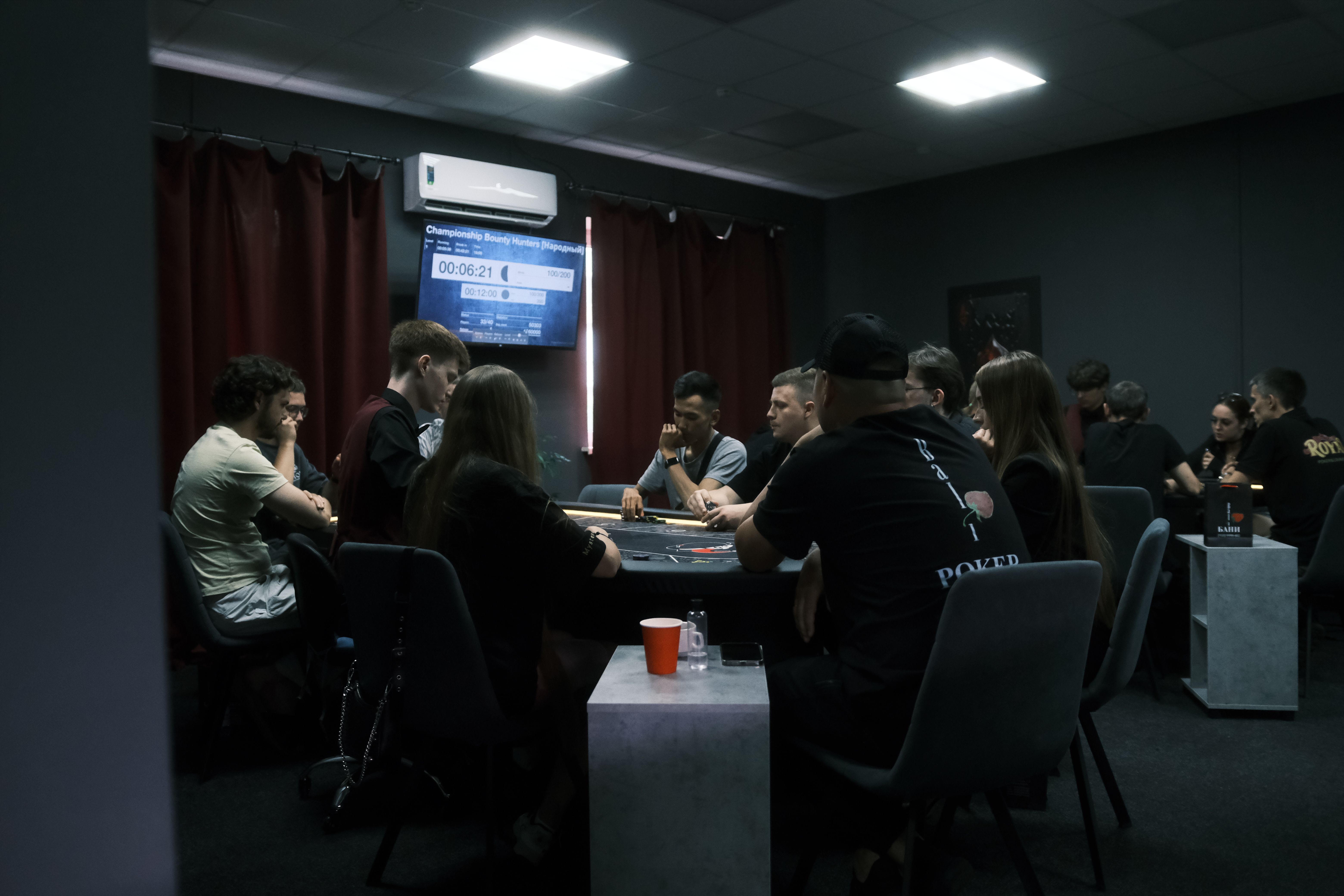 Фото 66 — Poker Championship Bounty Hunters